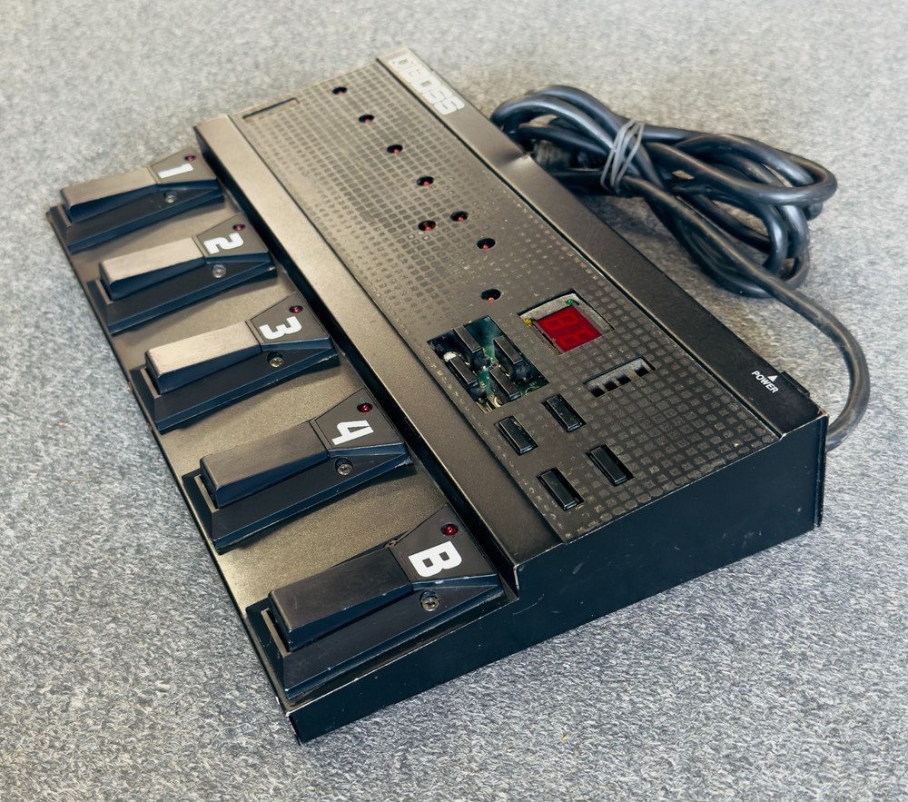 Boss ME-5 Guitar Multi Effects Unit