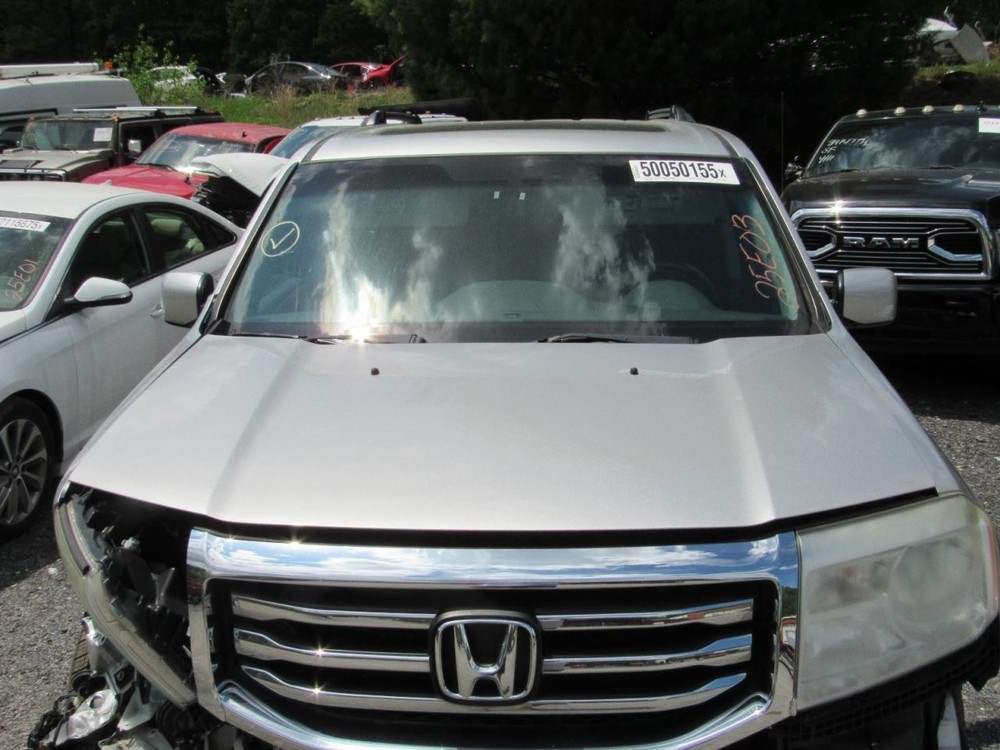 PILOT 2015 Glove Box 1047499