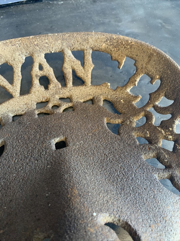 VINTAGE CAST IRON FARM SEAT