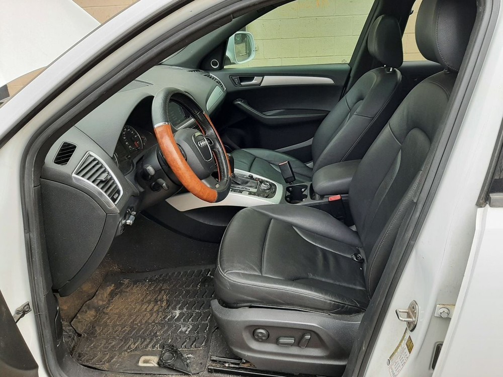 Q5 AUDI 2012 Air Shutter 1071381