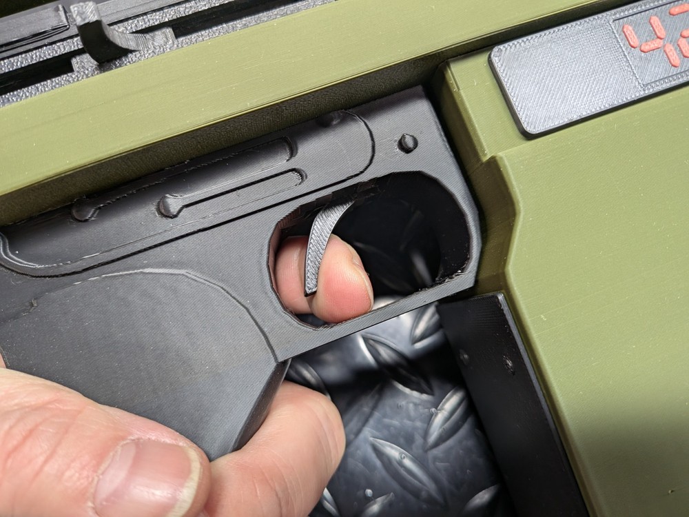 M41A Pulse Rifle V2 – 3D Print Replica – Rack it!! Pump it!! Pull Triggers!!