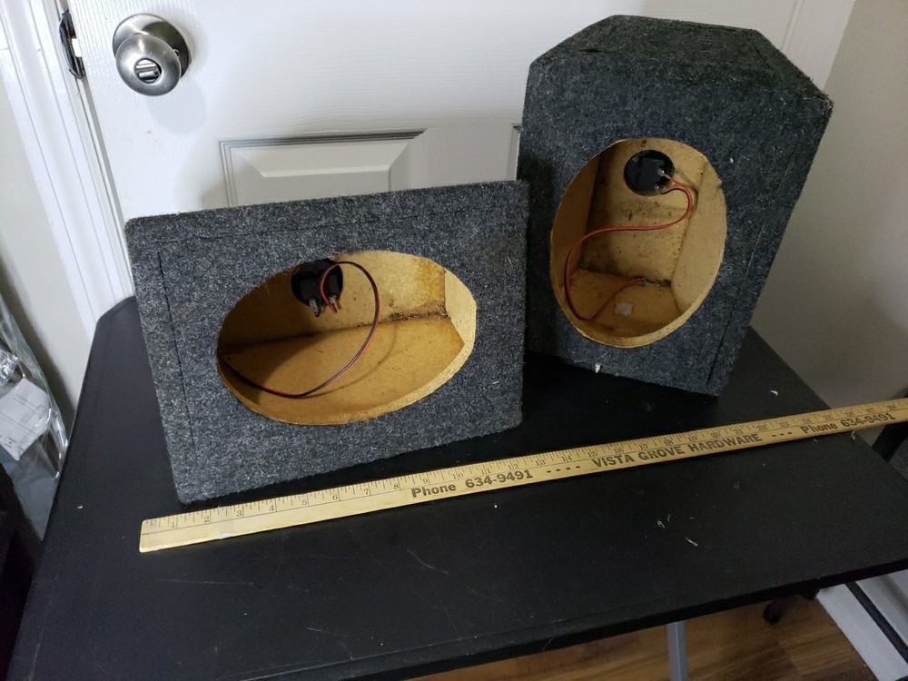 Set of Two Audio 6" x 9" Wedge Speaker Boxes