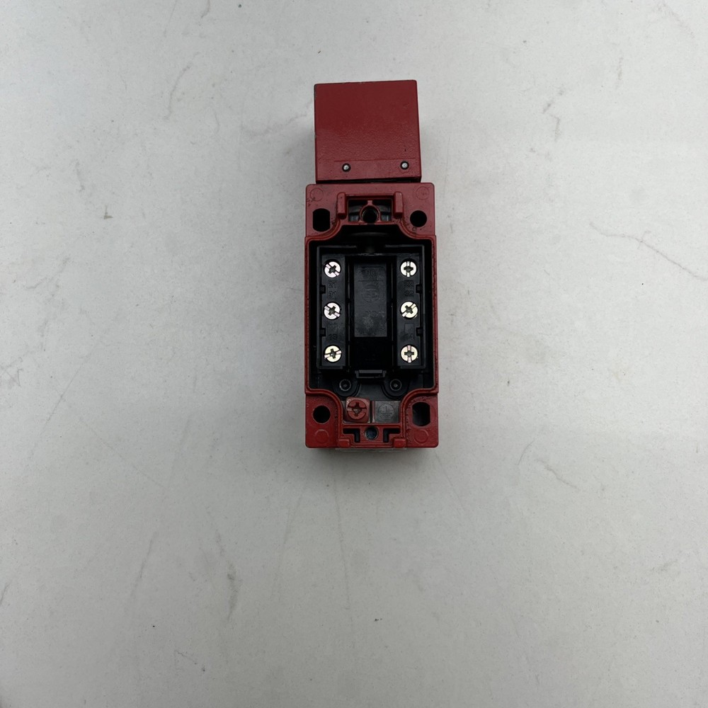 Telemecanique XCS-703