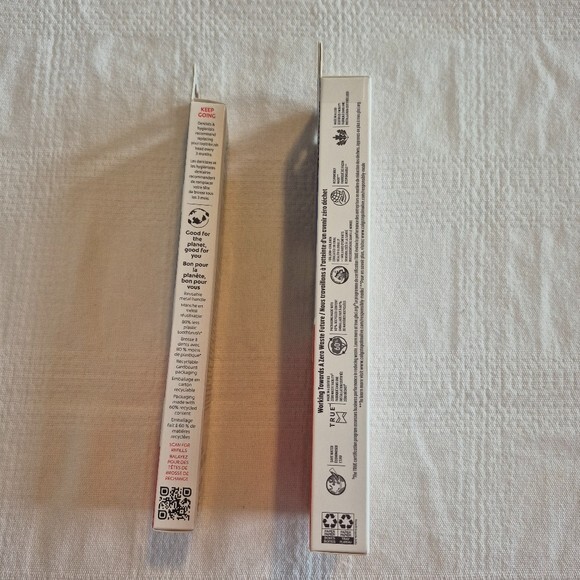 Colgate 360 soft 1 metal handle 2 replacement heads, plus 2 additional NWT