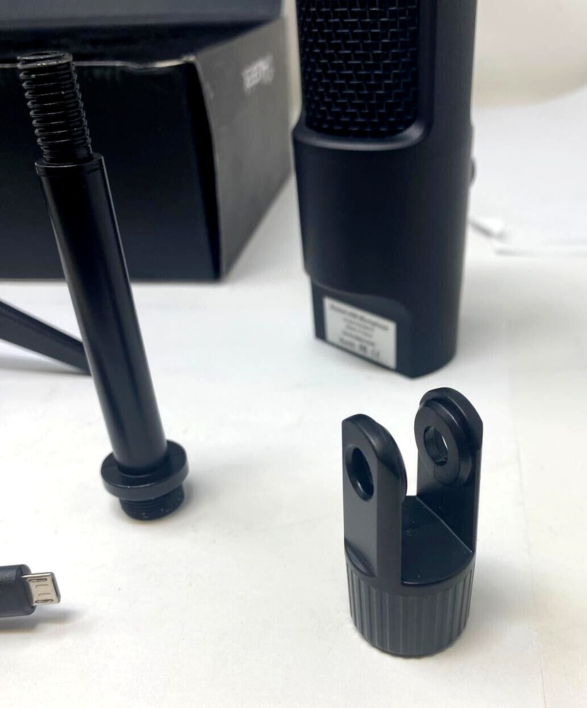 Aluratek Rocket Omnidirectional USB Studio Microphone for Podcast Streaming