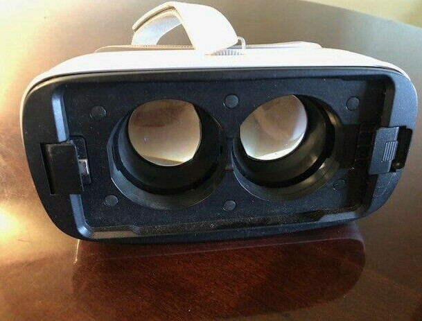 Huawei Virtual Reality VR headset. Leather Strap, Remote - Developers Edition!