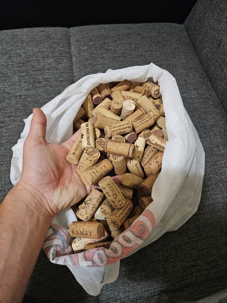 Wine Bottle Corks  220 PC Set