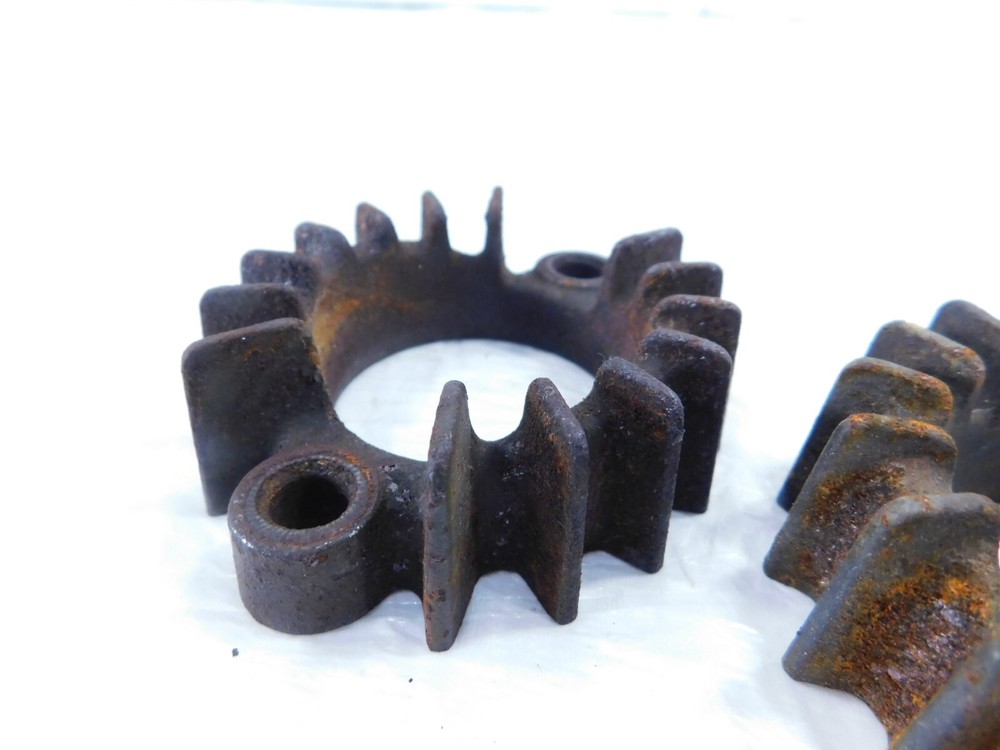 1976 76 Moto Guzzi Convert I V1000 Engine Exhaust Header Pipe Mount Nut Flanges