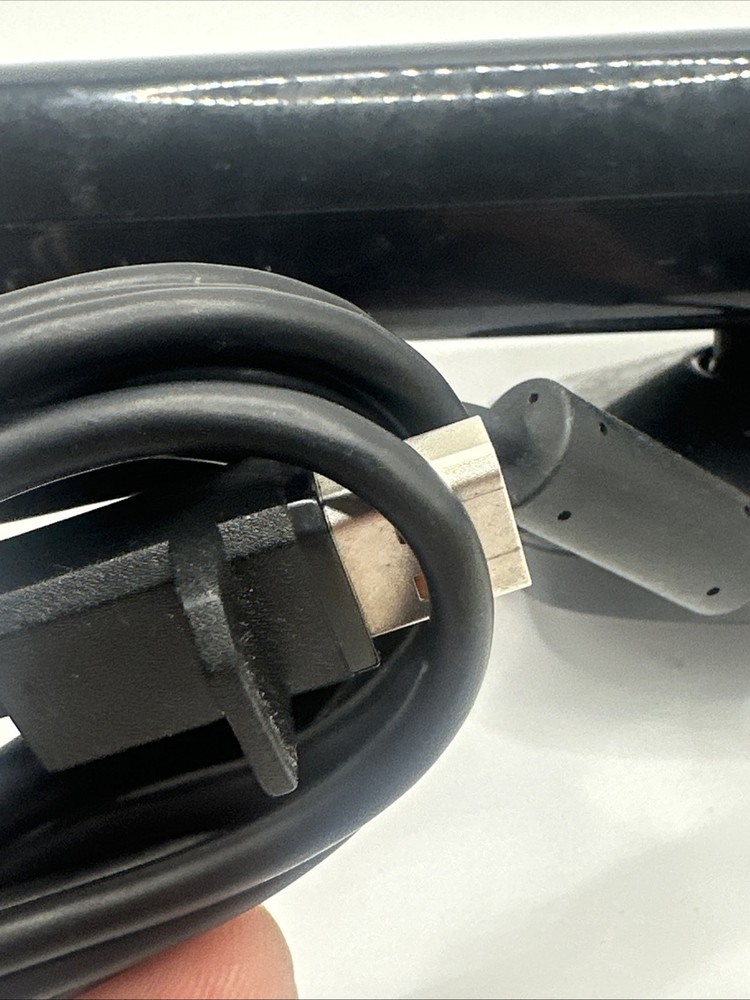 Microsoft Xbox One Kinect Sensor Bar - Black "UNTESTED"