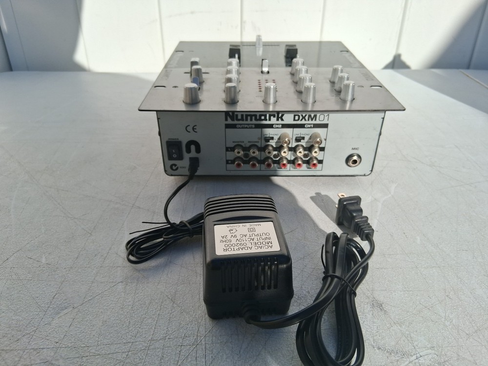 Numark Dxm01 DJ Mixer