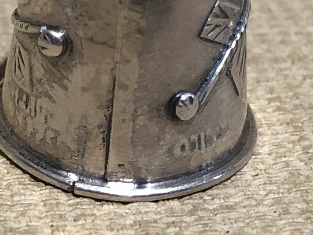 Vintage Sterling Silver Mid Century Vine Design Thimble.