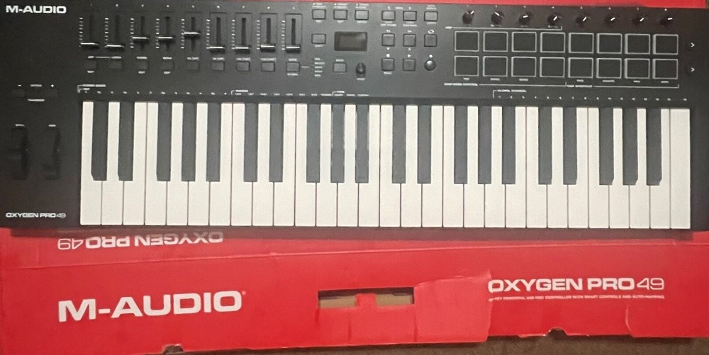 M-AUDIO OXYGEN PRO 49, 49 KEY USB MIDI KEYBOARD CONTROLLER