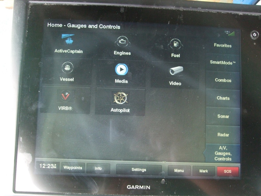 Garmin 8212 Multifunction Display