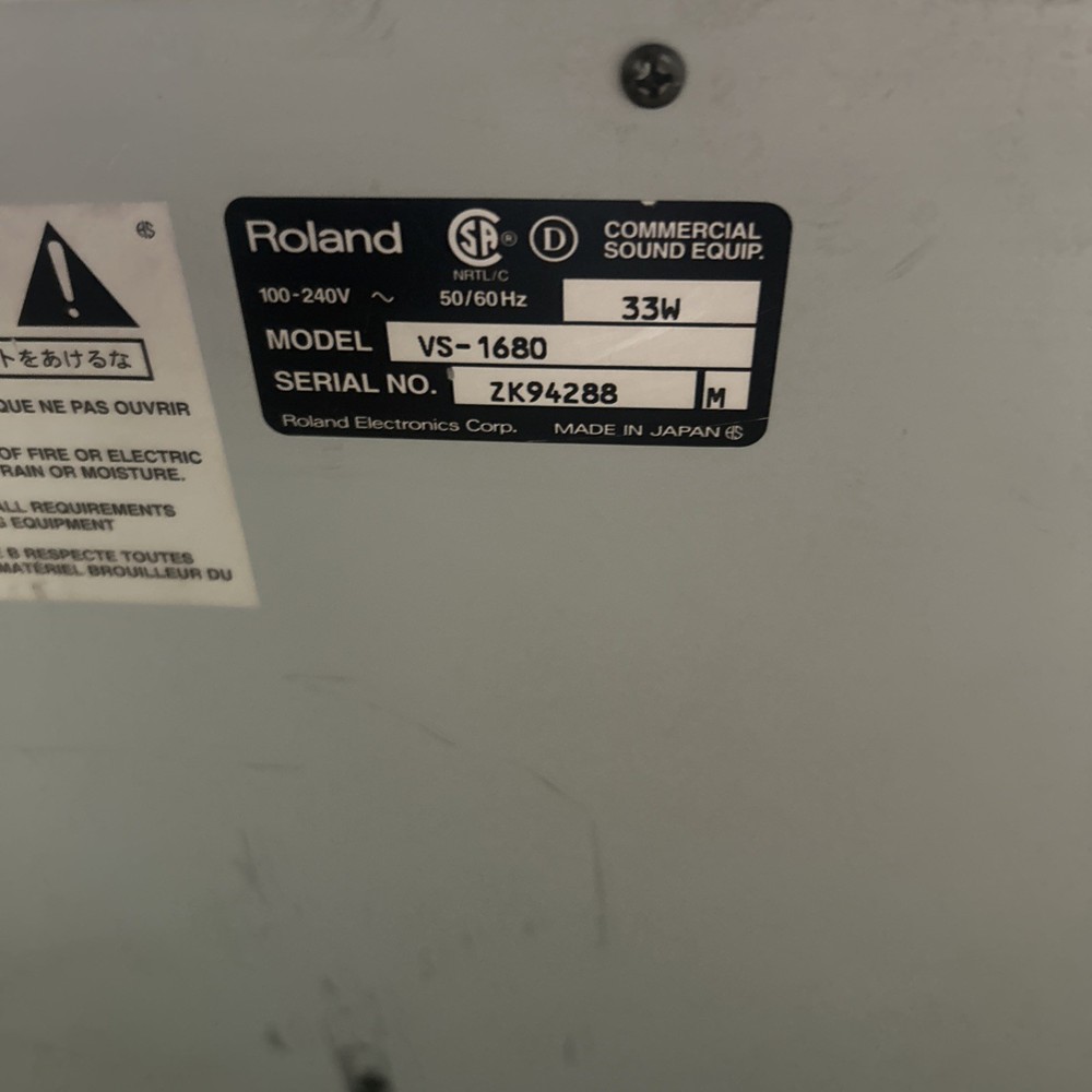 Roland VS-1680 24 bit Digital Studio Workstation