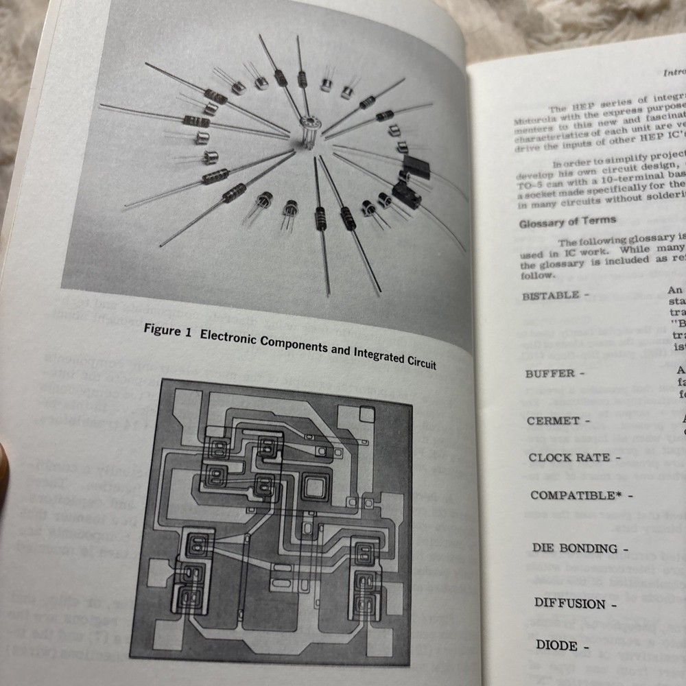 Integrated Circuit Projects From Motorola 1966