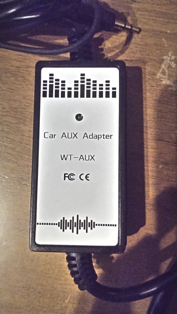 Lexus Toyota auxiliary interface adapter AUX iphone lightning 3.5mm CD Changer