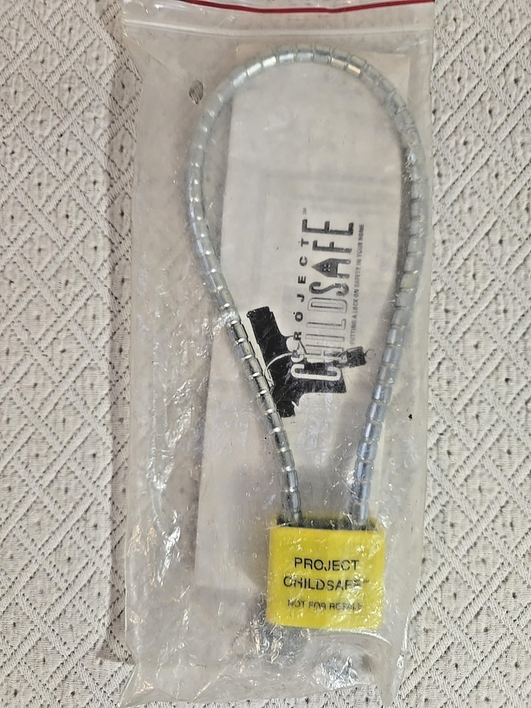 Project Child Safe Lock with Key. Sealed Hand Gun Lock