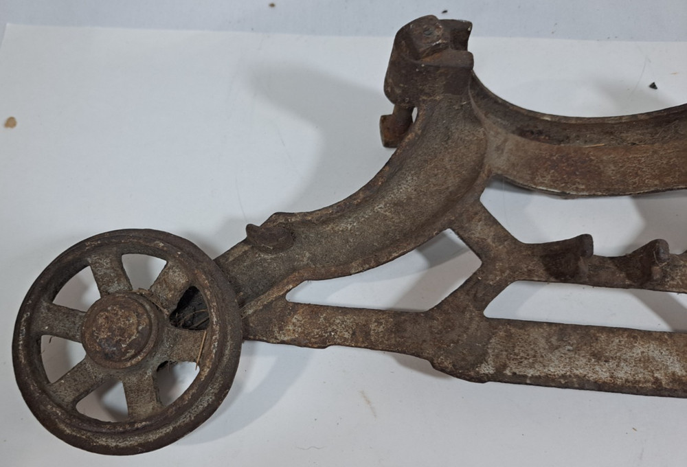 Clover Leaf Barn Trolley Side Plate Part Primitive