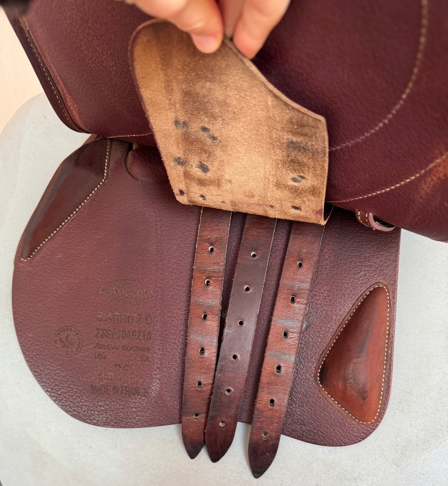 18" Devoucoux Biarritz O Saddle - 2023 - 2A - Full Buffalo - MINT!
