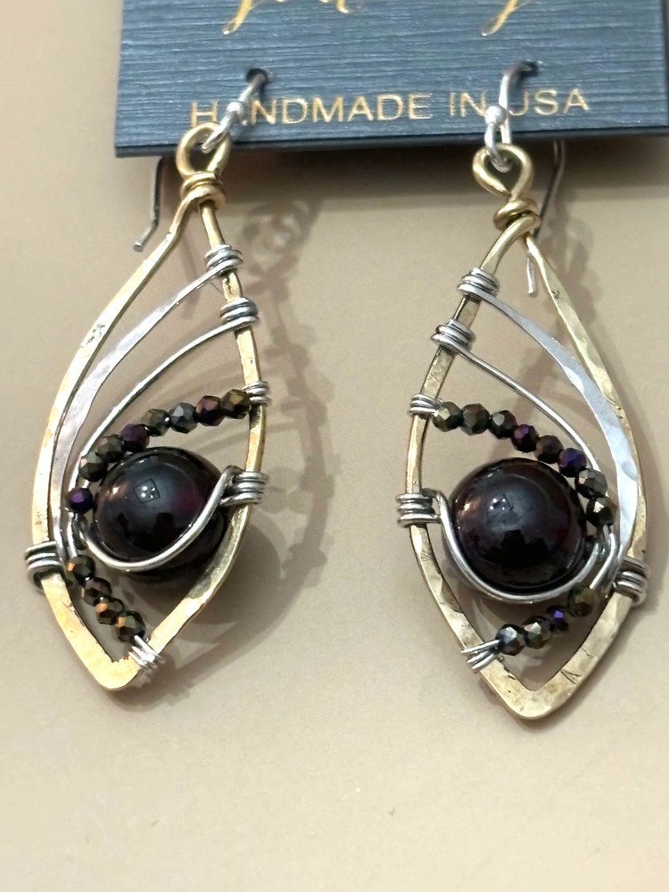 Garnet Royalty Earrings E82612