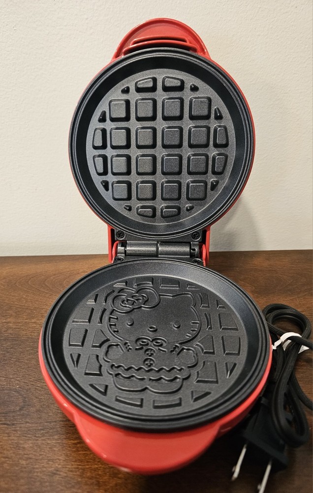 Hello Kitty And Friends Christmas Waffle Maker