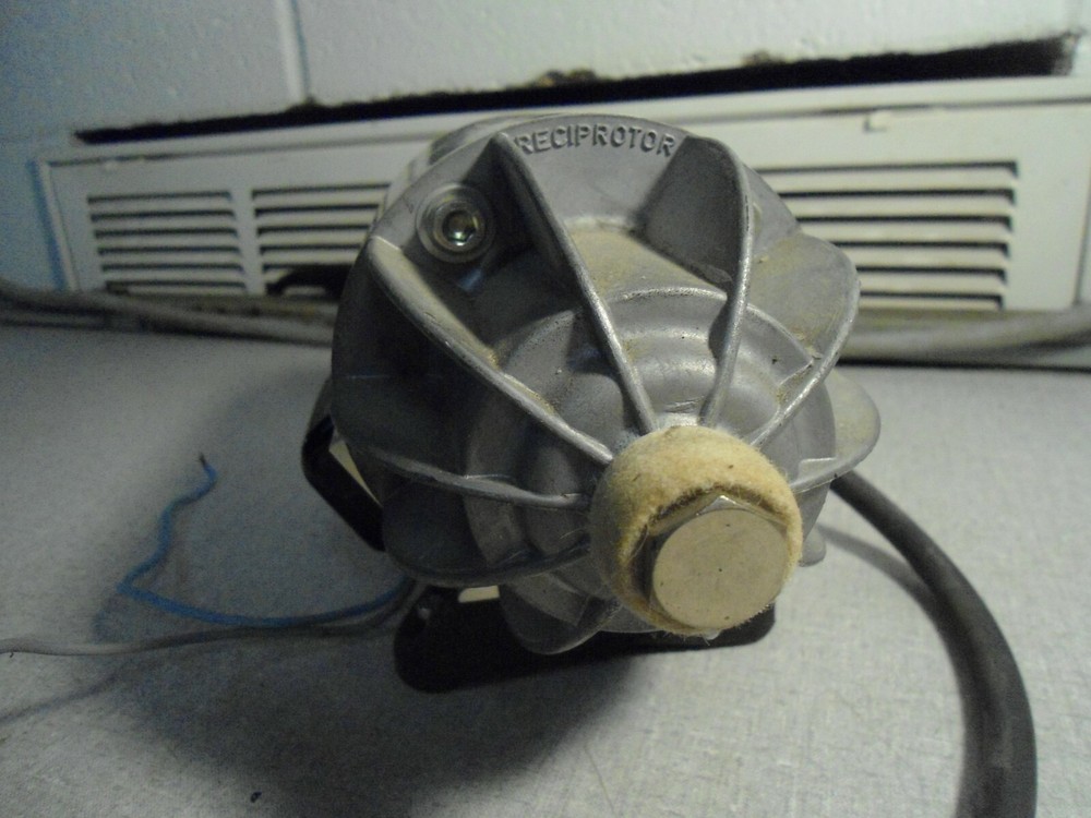 Reciprotor Electromagnetic Piston Pump 506R