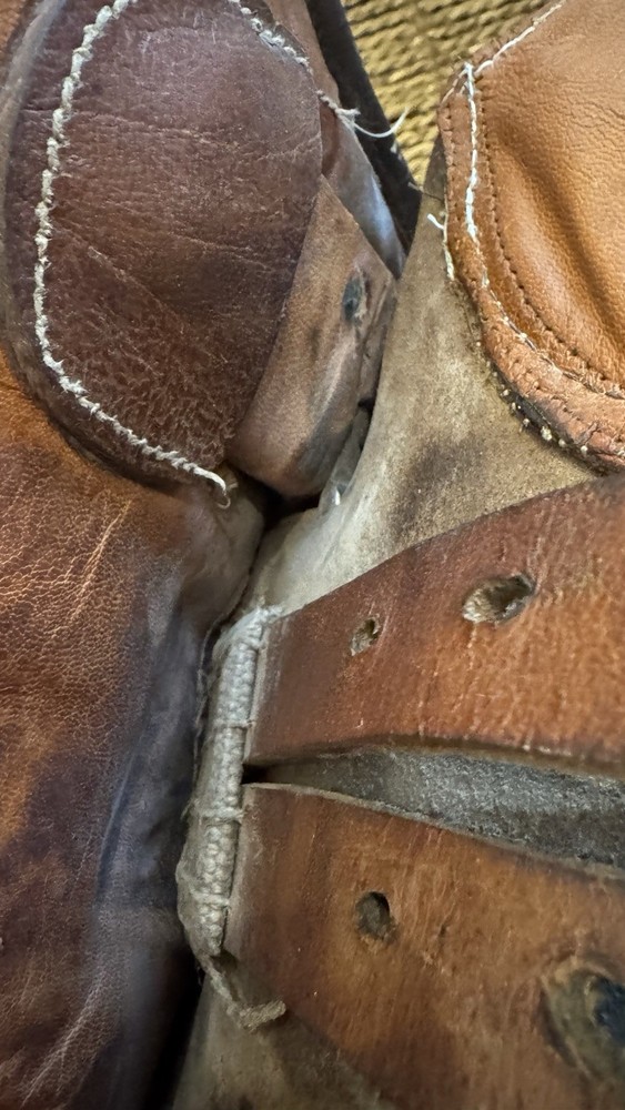 Vintage Saddle close-contact saddle Unknown Maker See Pics