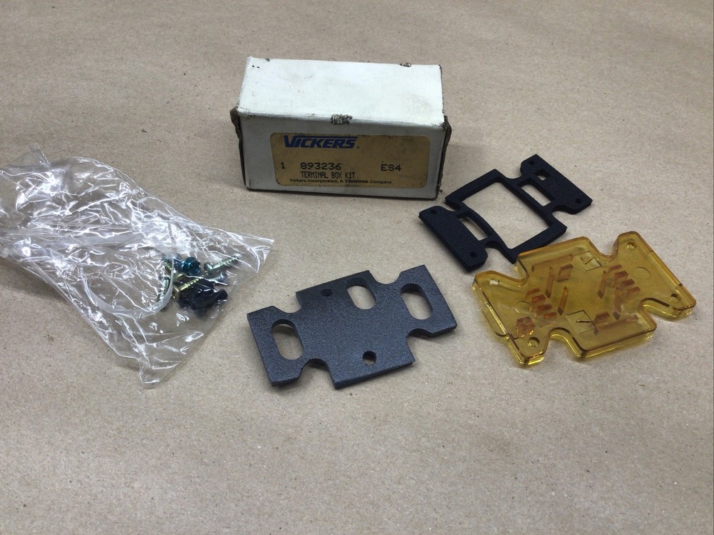 NIB VICKERS 893236 TERM BOX KIT #17I91