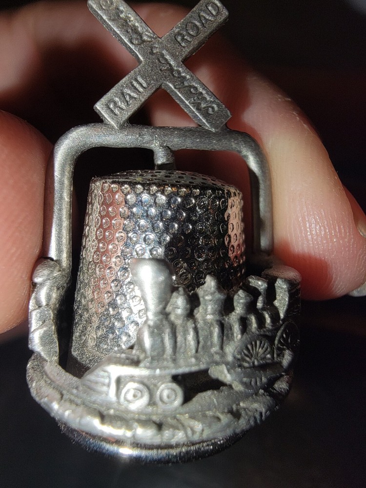 Sewing Thimble Vintage/ collection