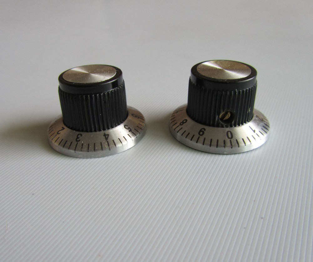 6x Vintage Style Guitar AMP Amplifier Knob Effect Pedal Knobs Black / Silver Cap