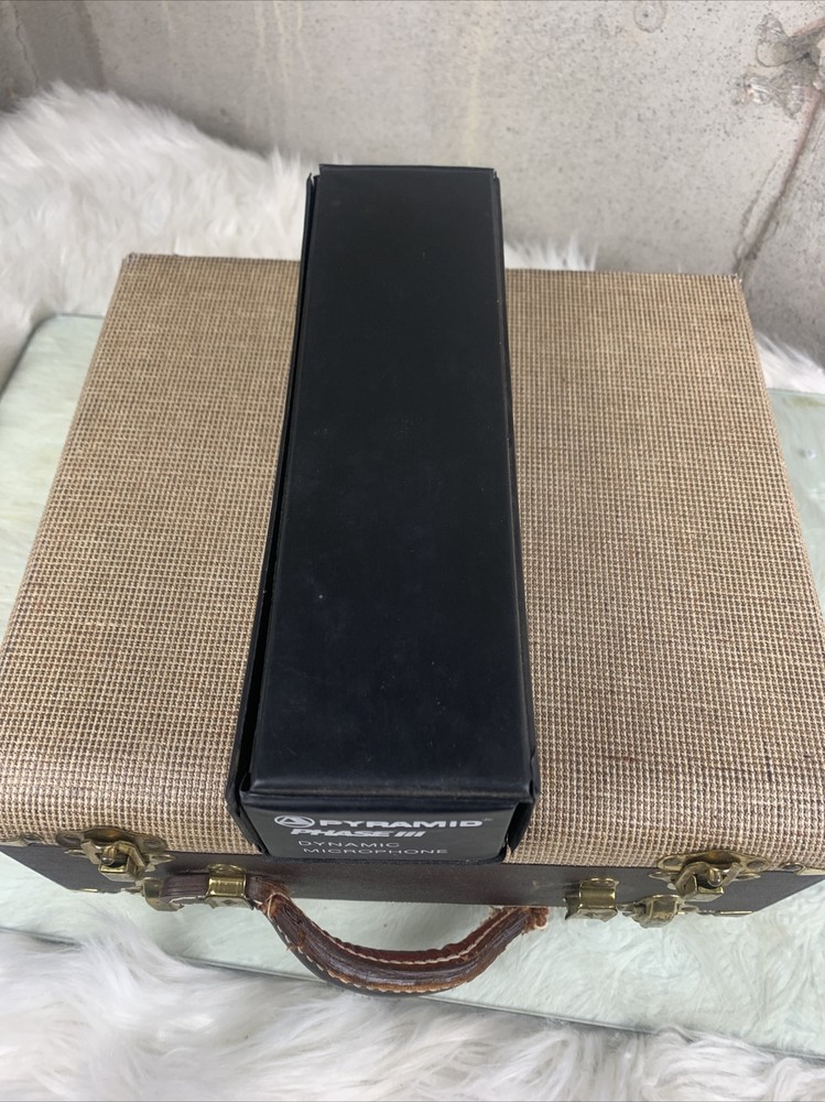 retro pyramid phase iii dynamic microphone With Cord And Adapters