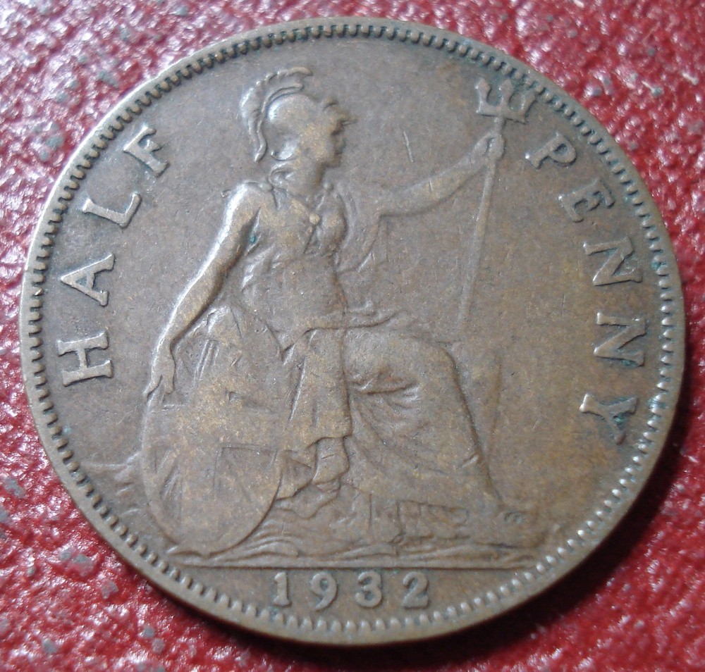 1932 BRITISH HALF PENNY IN VG CONDITION