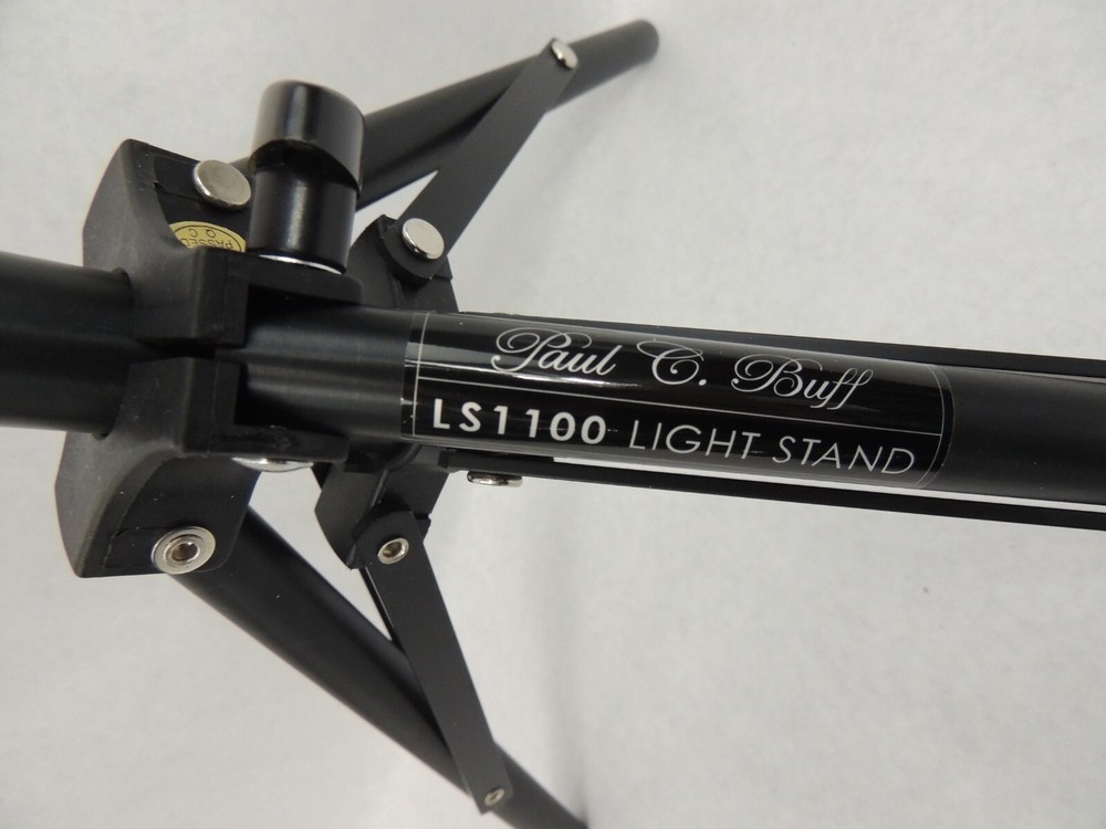 Alzo Digital Adjustable Light Stand