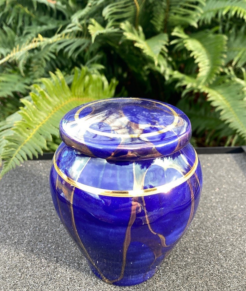 Handmade Ceramic Cremation Urn in Ruby Red, small size for pet ashes, 50 ci