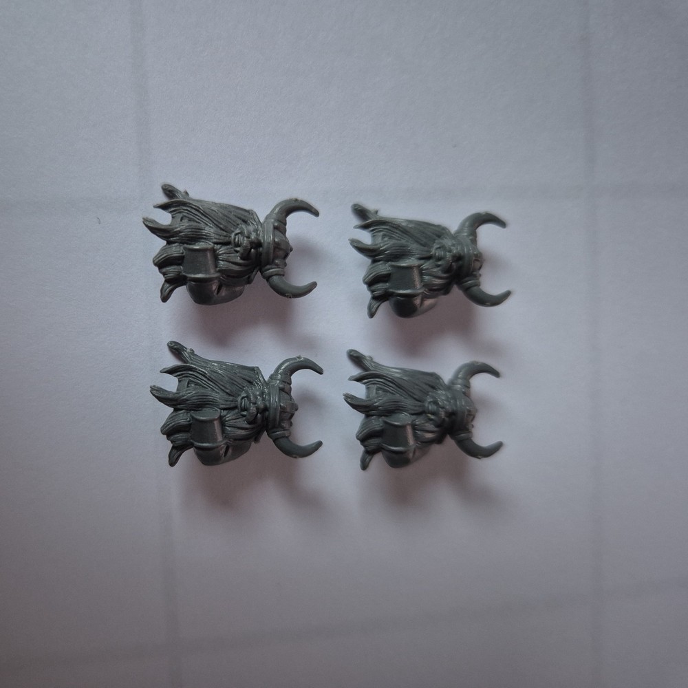 Warhammer Dwarf Thunderers Front Head x 4