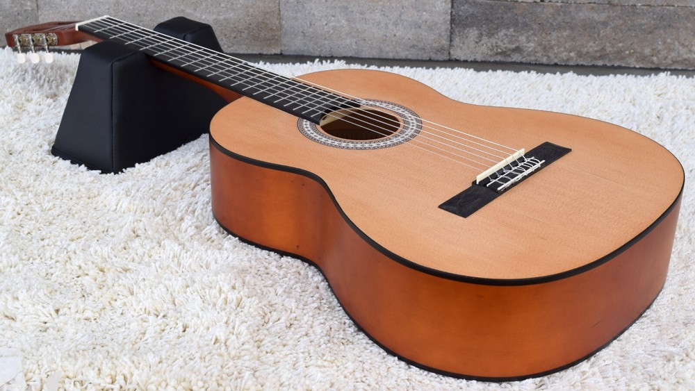 Left Handed Classical Nylon Strings Guitar Spruce Top Agathis Back