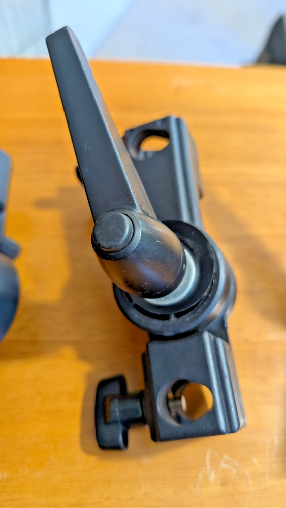 3- Pack Umbrella & Flash Mount Swivel Bracket for Stand