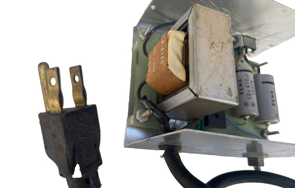 Vintage - Regulated Power Supply, Pri 117 Volts