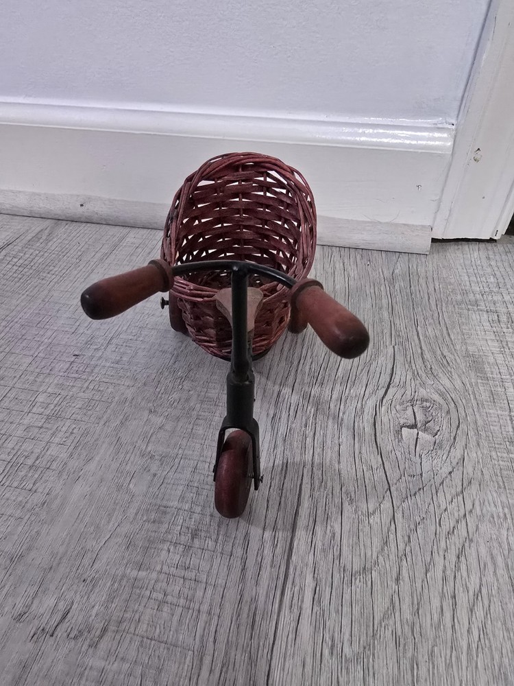 Bicycle Basket Decoration