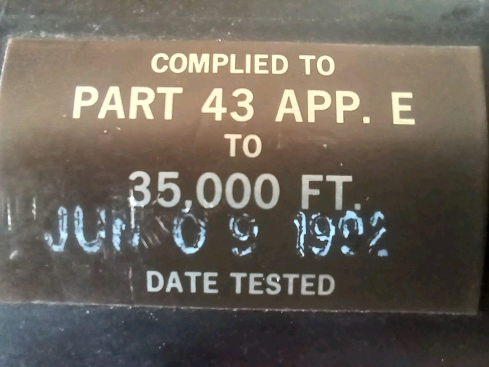 United Instruments Encoding Altimeter PN: 5035P-P28