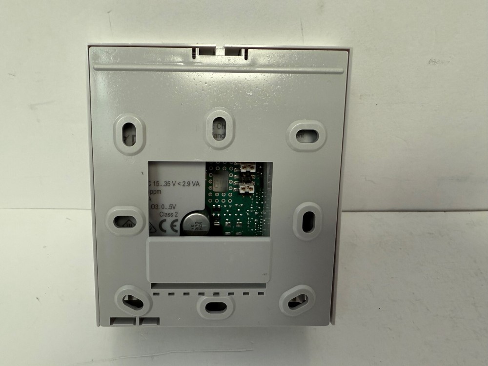 SIEMENS QPA2000 ROOM AIR QUALITY SENSOR NEW OPEN BOX