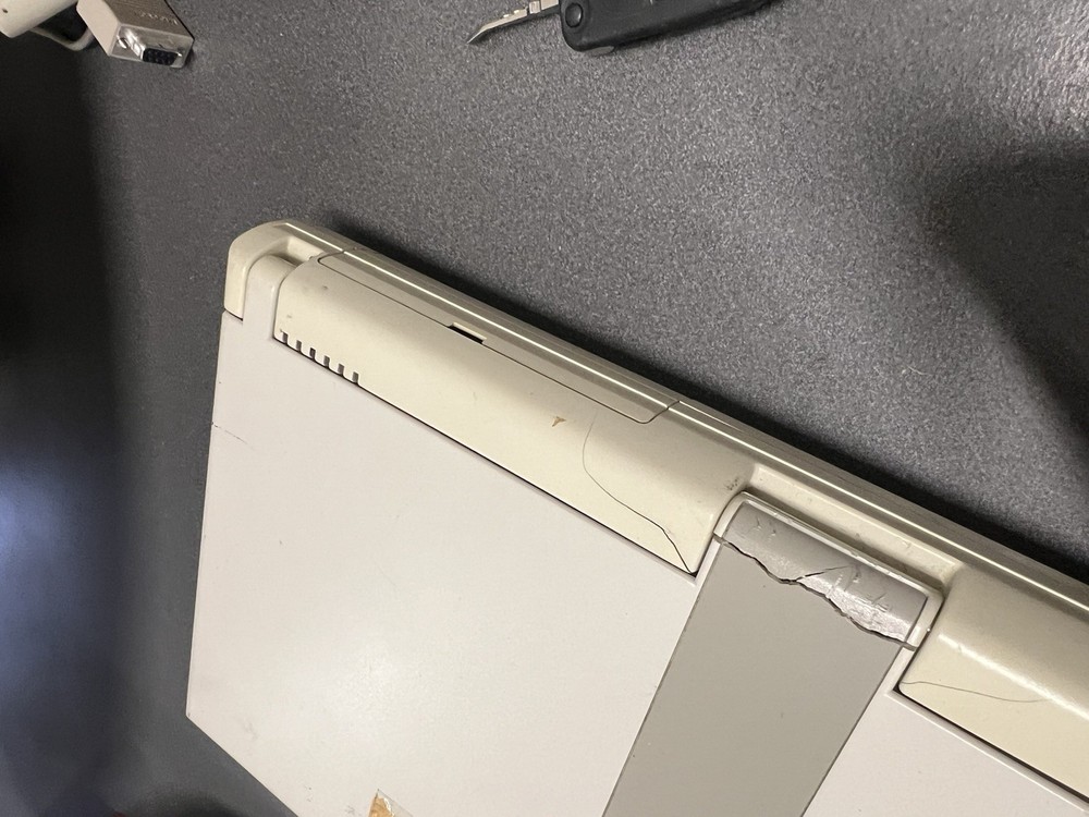 AST Premium Exec 386SX/20 laptop computer