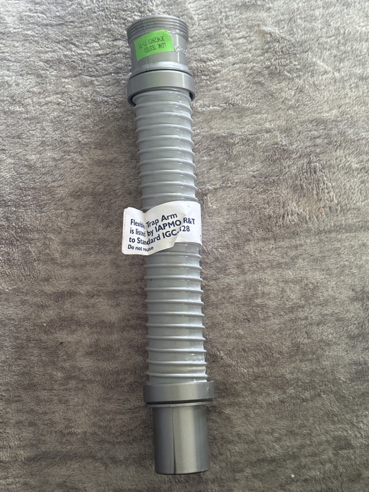 Flexible Trap Arm **NEW WITH TAGS***IGC-328