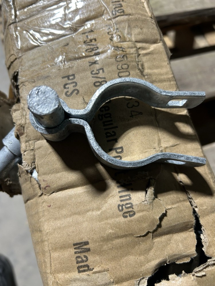 59050534 Regular Post Hinge Galvanized Round. 100 PK.