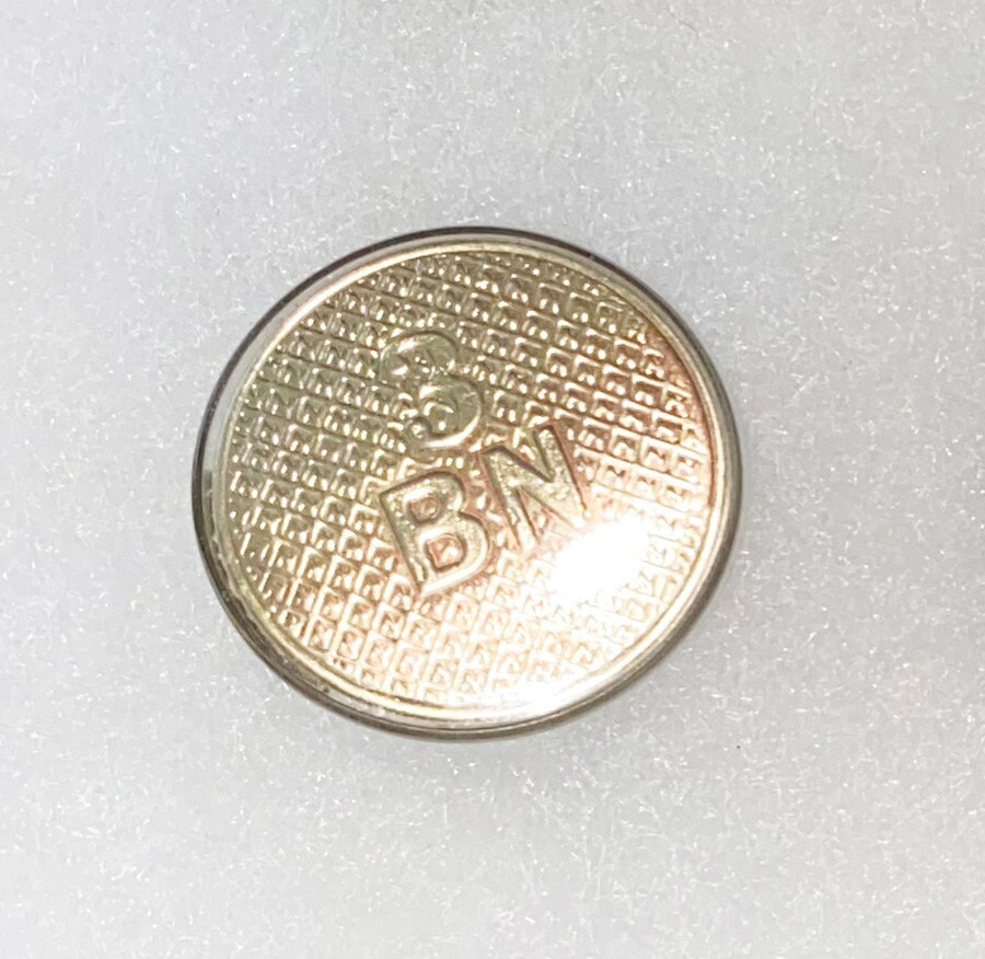 3rd Battalion Plastic Pin Back Collar Disc