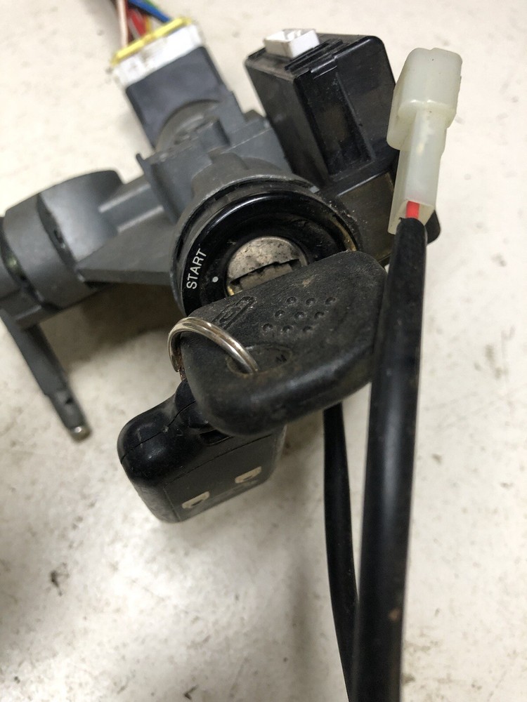 LDV MAXUS STEERING LOCK & KEY 2005 - 2010