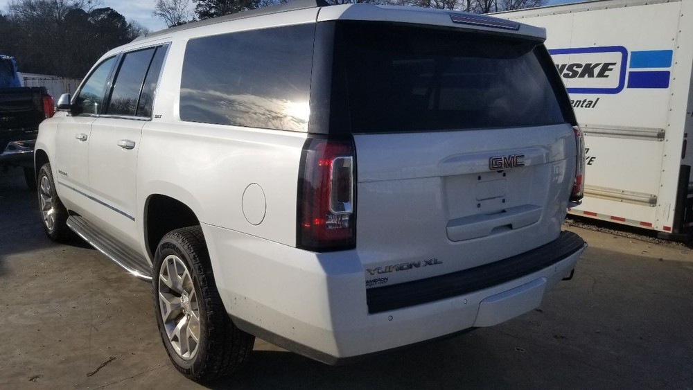 18 GMC YUKON XL 5.3L AIR SHUTTER