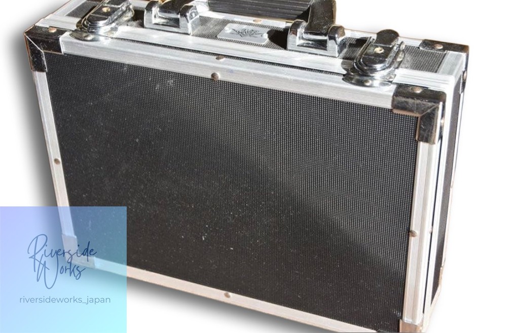 Mooer GE200 Multi-Effects Unit (With Hard Case)