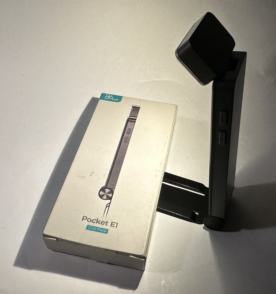 86lux Pocket E1 Rechargeable Clip-On Bookmark Reading Light NEW