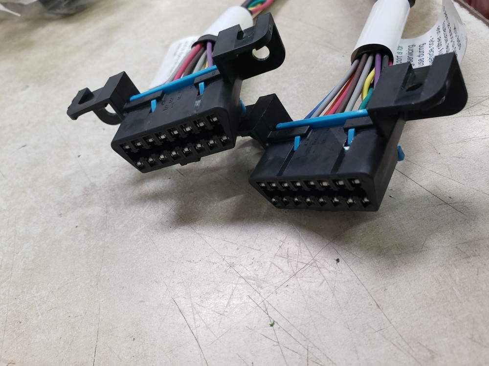 Zonar OBD II Y-Splitter Cable 81641